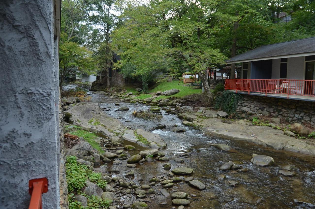 Zoders Inn And Suites Gatlinburg Oda fotoğraf